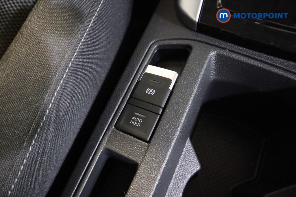 Used Volkswagen T-Roc 2023 for sale - 76209657: Photo 18