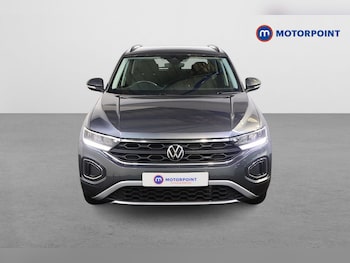 Used Volkswagen T-Roc 2023 for sale - 76209657: Photo 2