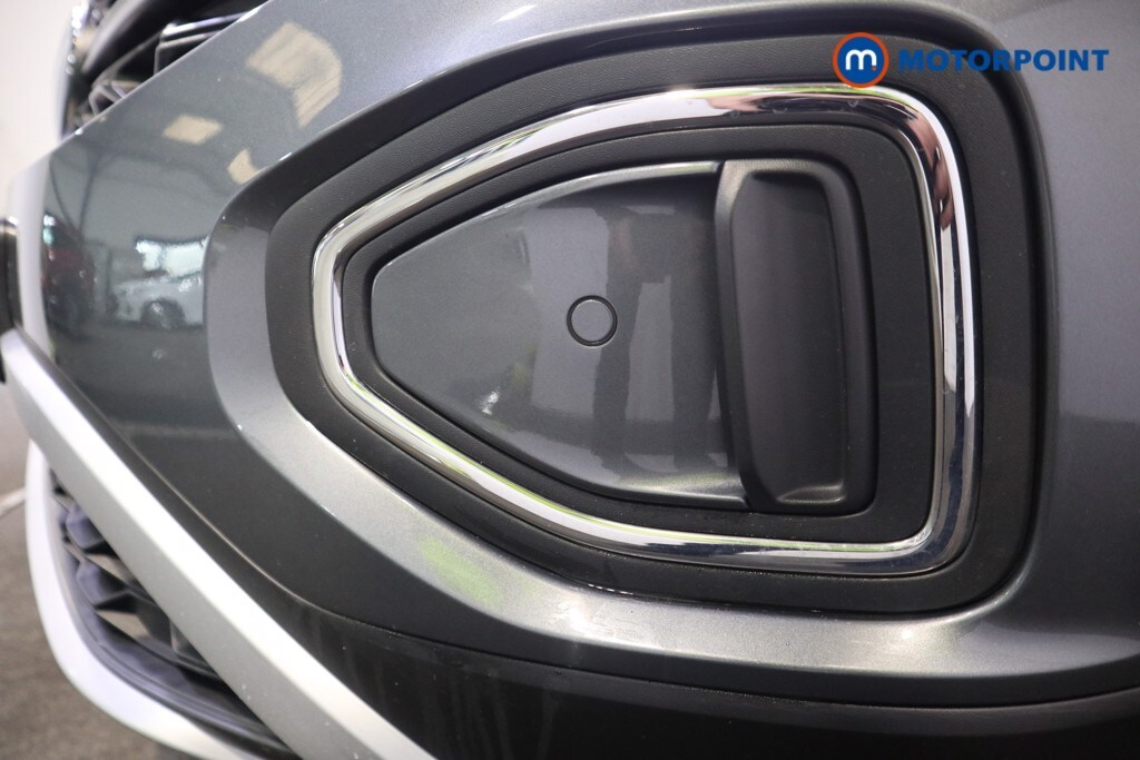 Used Volkswagen T-Roc 2023 for sale - 76209657: Photo 37