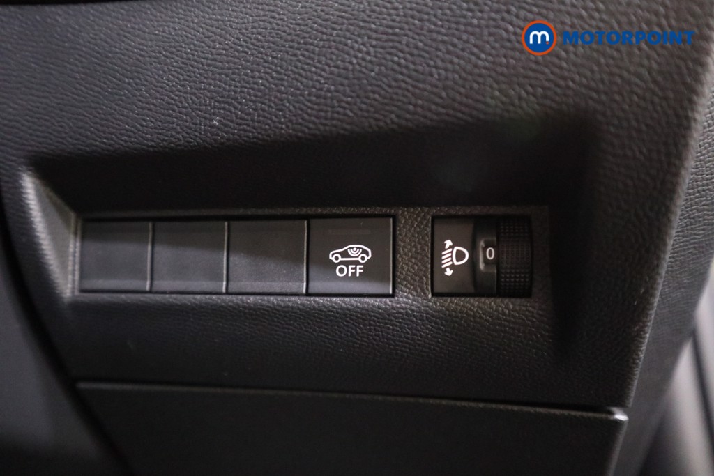 Used Peugeot 2008 2024 for sale - 77662933: Photo 21