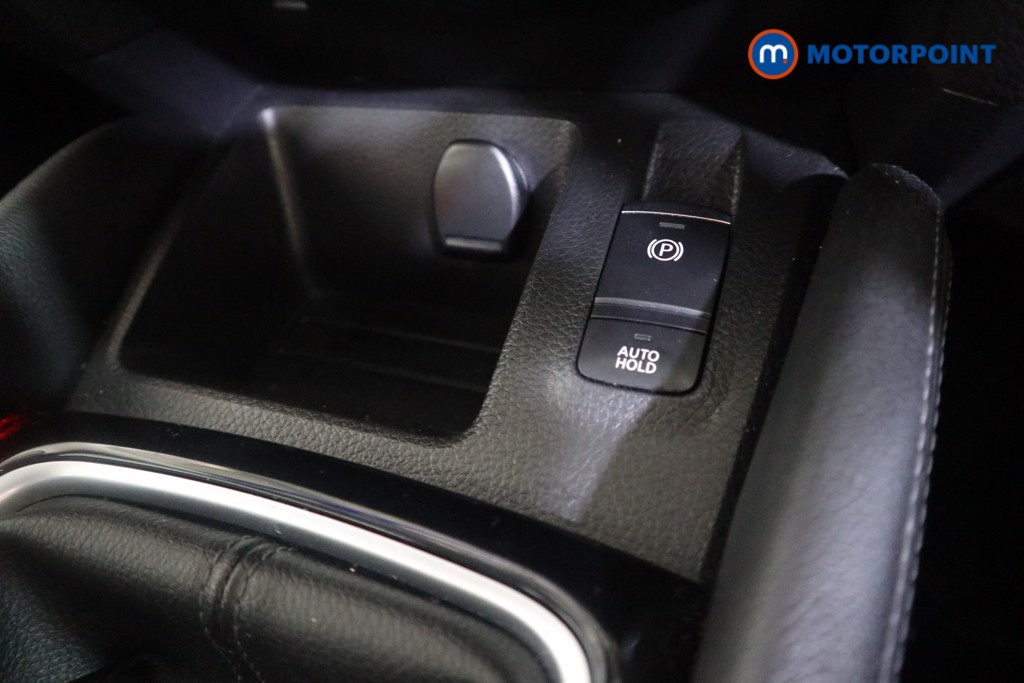 Used Nissan Qashqai 2018 for sale - 77997943: Photo 16