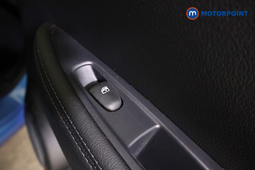 Used Nissan Qashqai 2018 for sale - 77997943: Photo 26