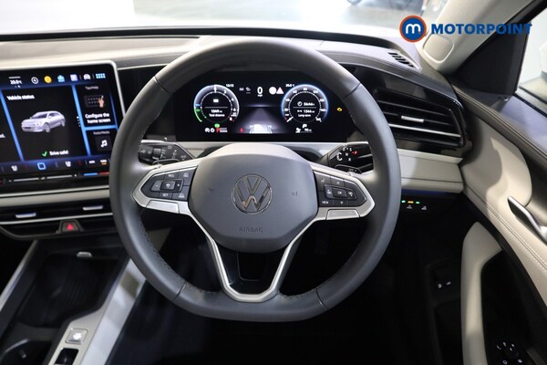 Used Volkswagen Passat 2025 for sale - 75665504: Photo 10