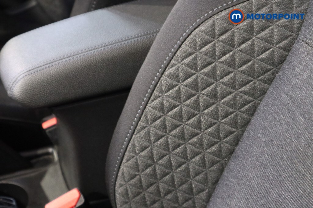 Used Renault Clio 2021 for sale - 77653921: Photo 43