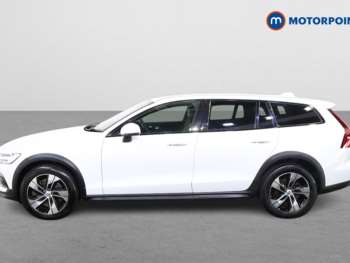 Used Volvo V60 2021 for sale - 74645801: Photo
