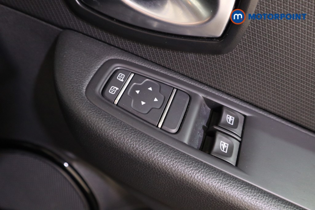 Used Renault Clio 2019 for sale - 77984423: Photo 18