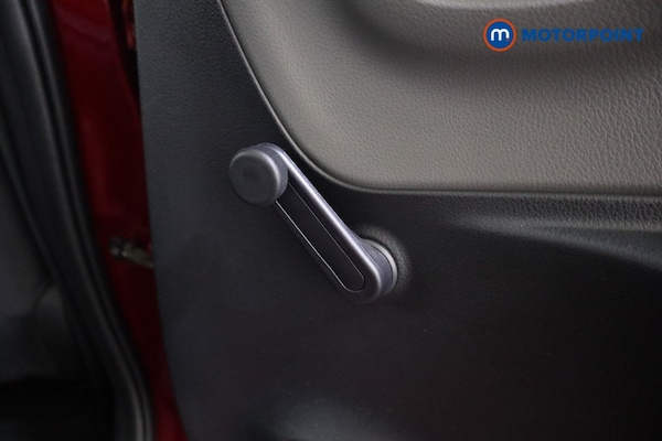 Used Toyota Yaris 2019 for sale - 76303292: Photo 23