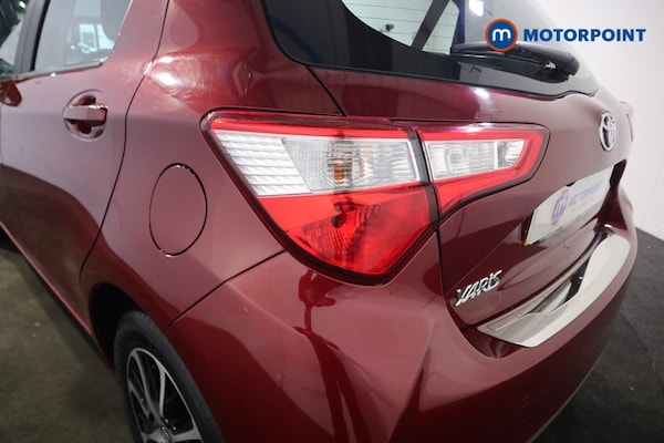 Used Toyota Yaris 2019 for sale - 76303292: Photo 31