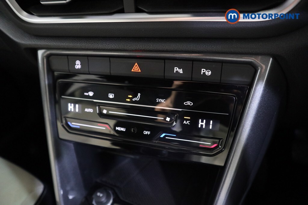 Used Volkswagen T-Roc 2022 for sale - 77845894: Photo 15