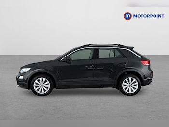 Used Volkswagen T-Roc 2019 for sale - 79516196: Photo