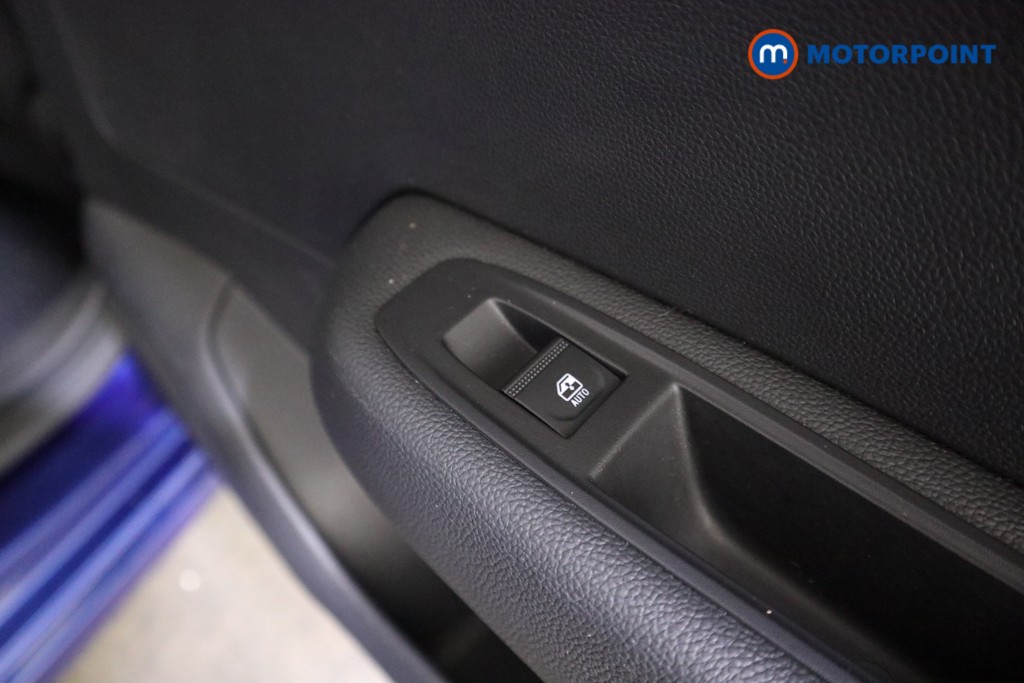 Used Renault Clio 2024 for sale - 76961141: Photo 25