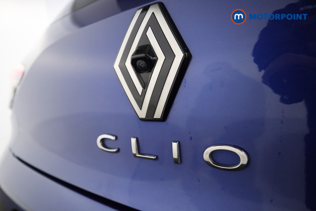 Used Renault Clio 2024 for sale - 76961141: Photo 32