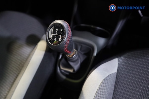 Used Toyota AYGO 2021 for sale - 76232039: Photo 17