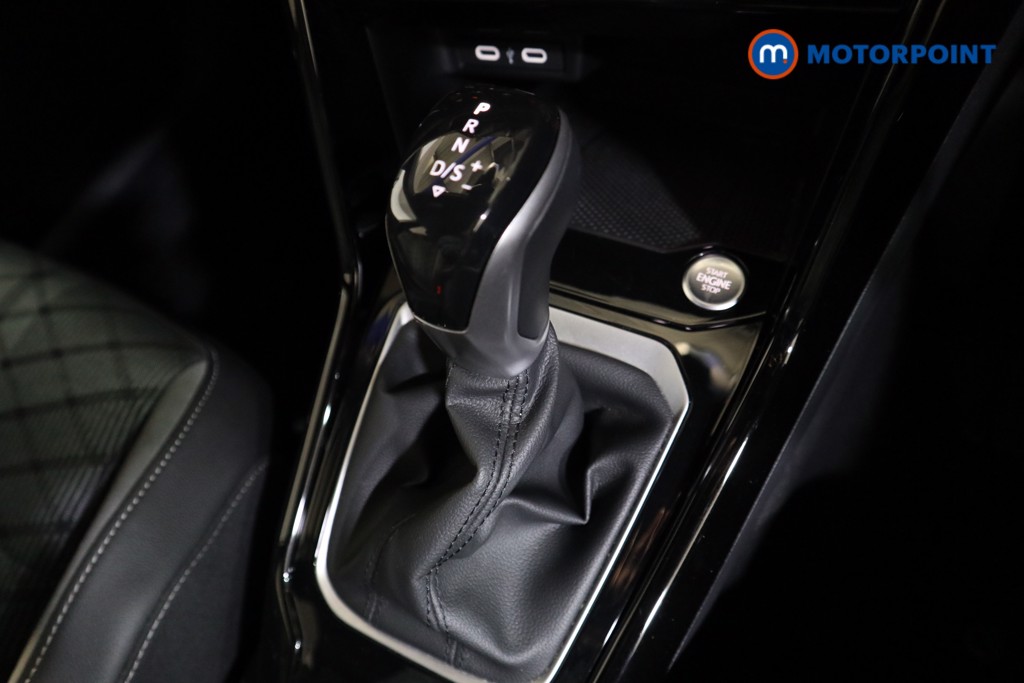 Used Volkswagen T-Roc 2024 for sale - 77165770: Photo 17