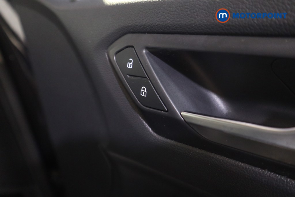 Used Volkswagen T-Roc 2022 for sale - 77061832: Photo 19