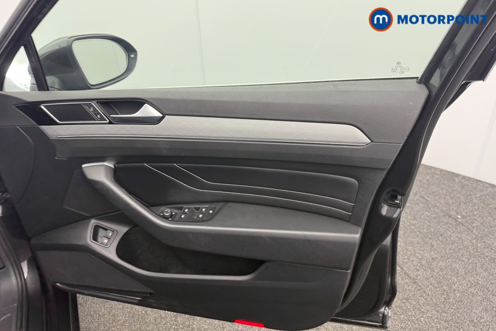 Used Volkswagen Passat 2020 for sale - 77975939: Photo 25