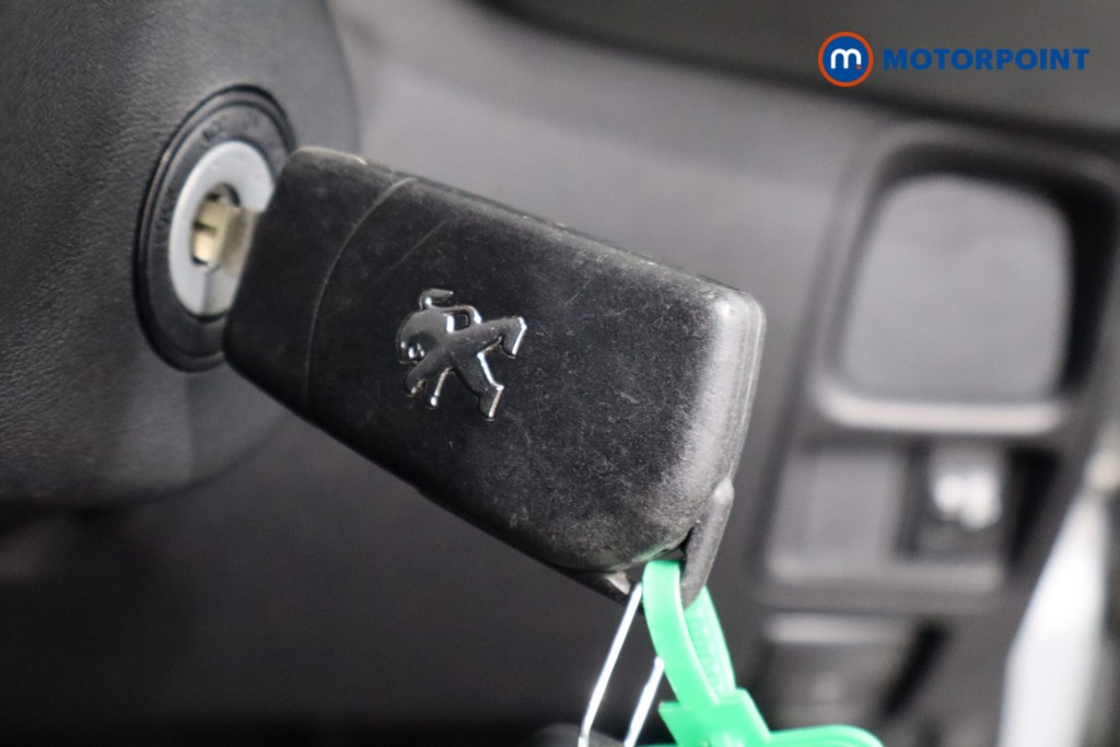 Used Peugeot 108 2015 for sale - 76564606: Photo 21