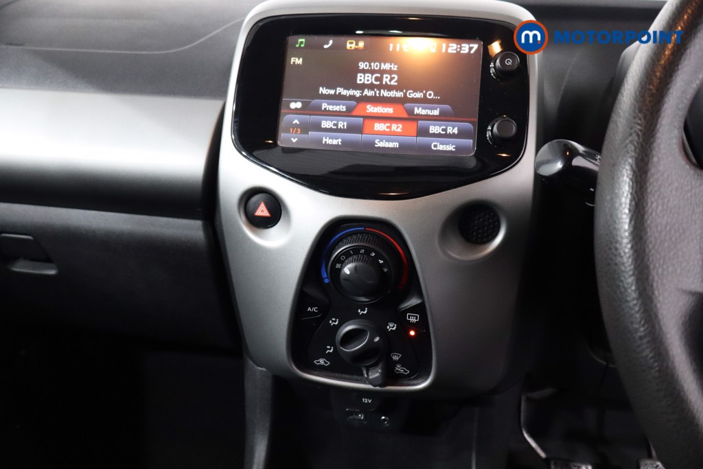 Used Peugeot 108 2015 for sale - 76564606: Photo 23