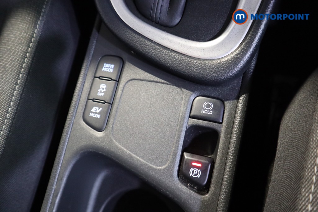 Used Toyota Yaris 2022 for sale - 76505196: Photo 13