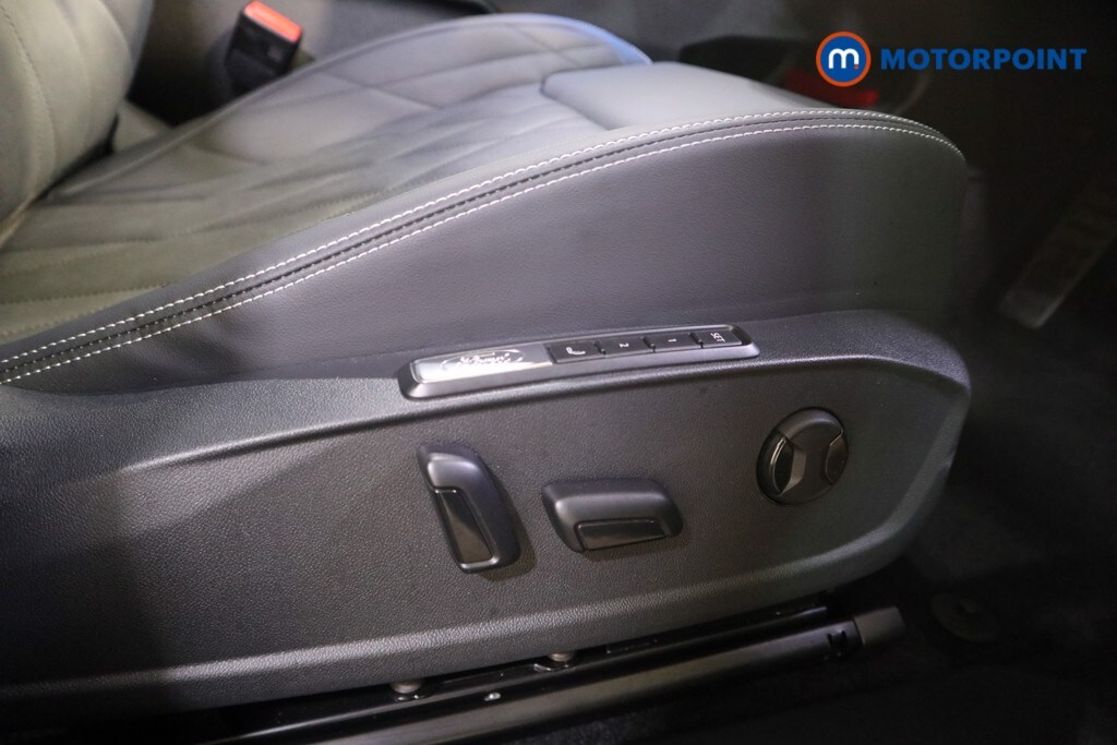 Used Ford Explorer 2025 for sale - 76616577: Photo 13