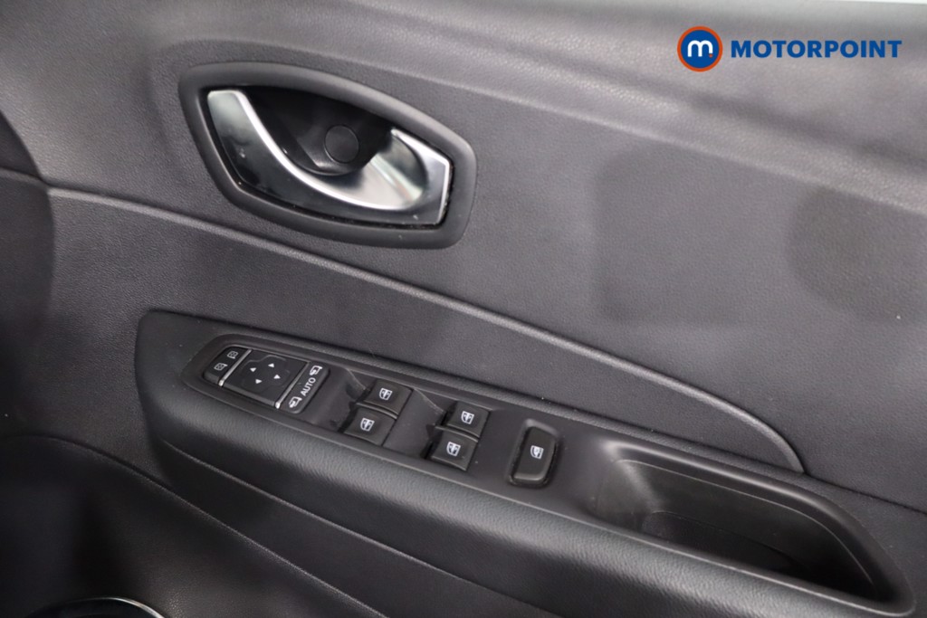 Used Renault Captur 2018 for sale - 77979639: Photo 33