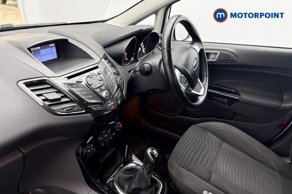 Used Ford Fiesta 2015 for sale - 76170968: Photo 11