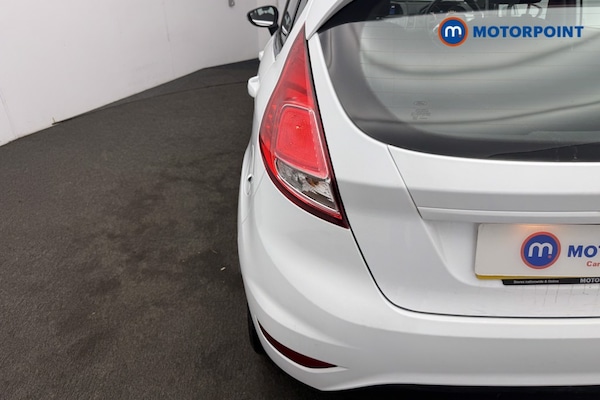 Used Ford Fiesta 2015 for sale - 76170968: Photo 15
