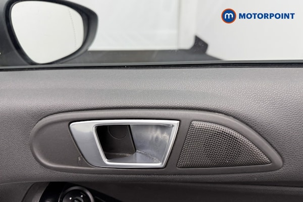 Used Ford Fiesta 2015 for sale - 76170968: Photo 25