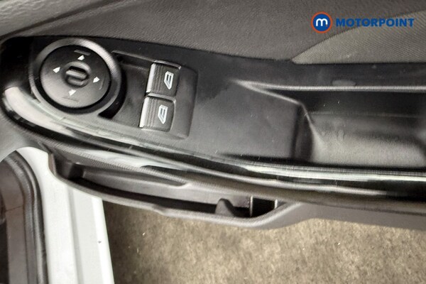 Used Ford Fiesta 2015 for sale - 76170968: Photo 26