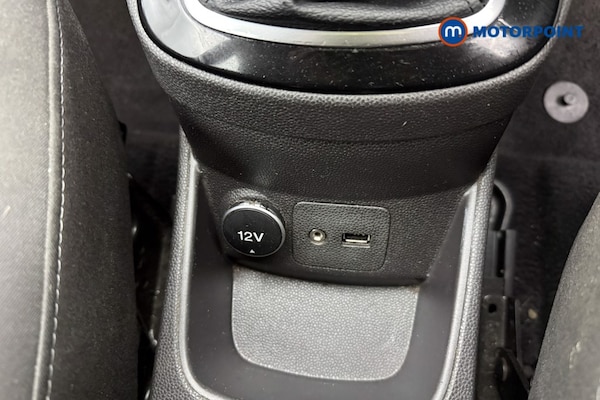Used Ford Fiesta 2015 for sale - 76170968: Photo 28