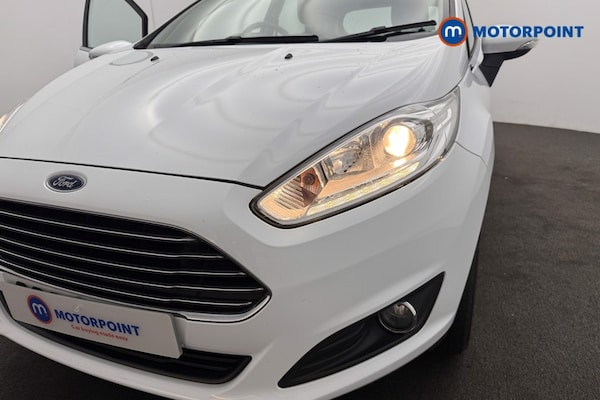 Used Ford Fiesta 2015 for sale - 76170968: Photo 38