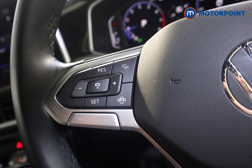 Used Volkswagen T-Roc 2024 for sale - 76524050: Photo 12