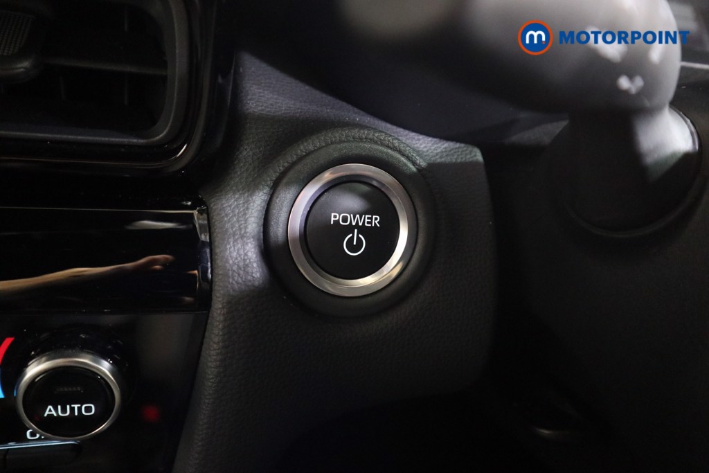 Used Toyota Yaris Cross 2024 for sale - 76339347: Photo 16