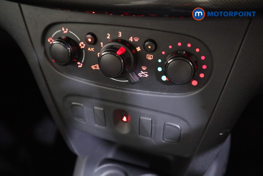 Used Dacia Sandero Stepway 2017 for sale - 76909013: Photo 13