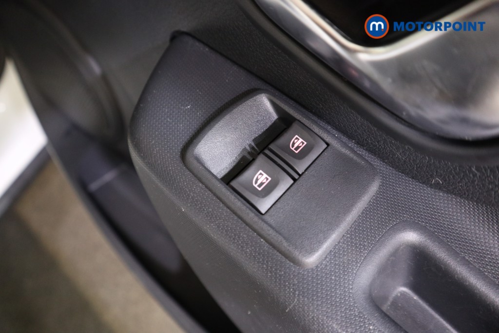 Used Dacia Sandero Stepway 2017 for sale - 76909013: Photo 16