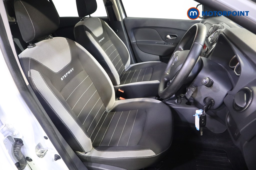 Used Dacia Sandero Stepway 2017 for sale - 76909013: Photo 17