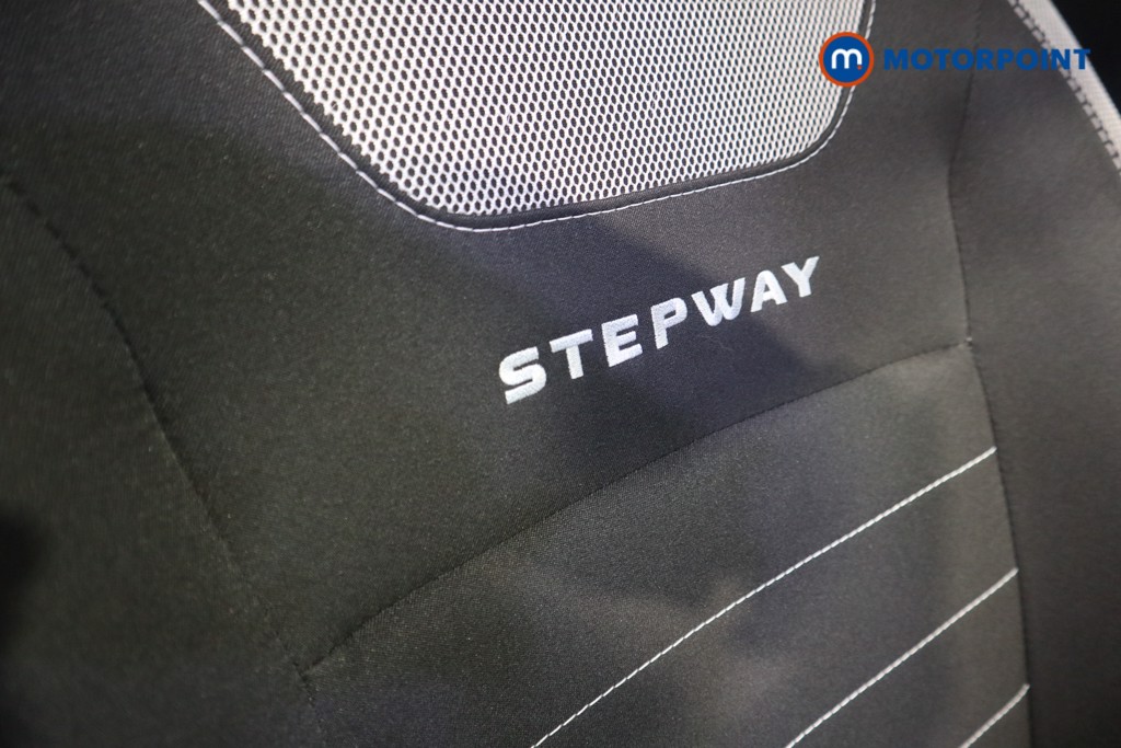 Used Dacia Sandero Stepway 2017 for sale - 76909013: Photo 18