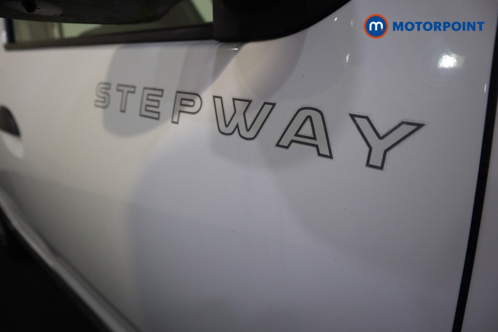 Used Dacia Sandero Stepway 2017 for sale - 76909013: Photo 30