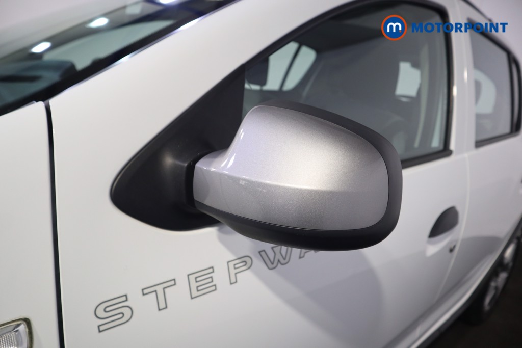 Used Dacia Sandero Stepway 2017 for sale - 76909013: Photo 32