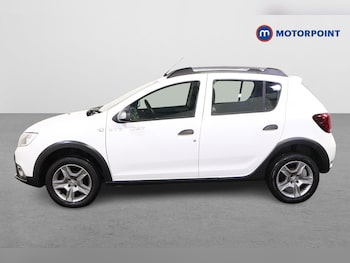 Used Dacia Sandero Stepway 2017 for sale - 76909013: Photo
