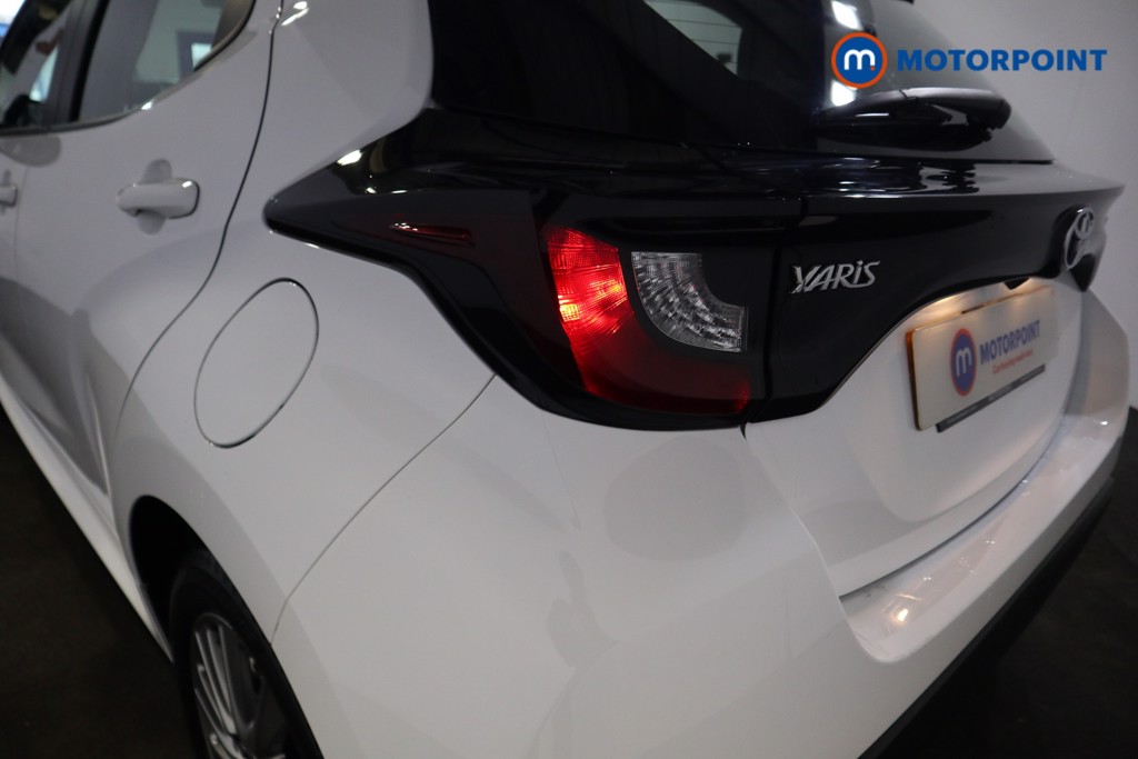 Used Toyota Yaris 2023 for sale - 77450659: Photo 32