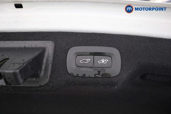 Used Volvo S90 2018 for sale - 76278855: Photo 32
