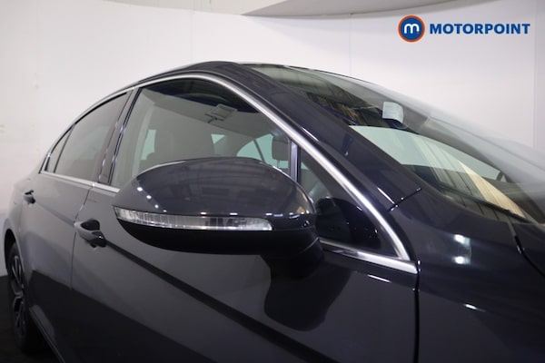 Used Volkswagen Passat 2021 for sale - 76143432: Photo 31
