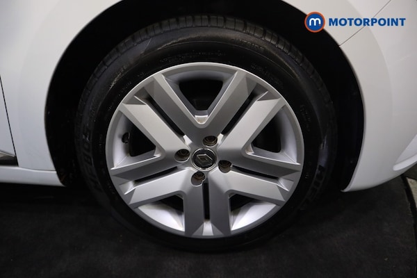 Used Renault Clio 2020 for sale - 76311967: Photo 25