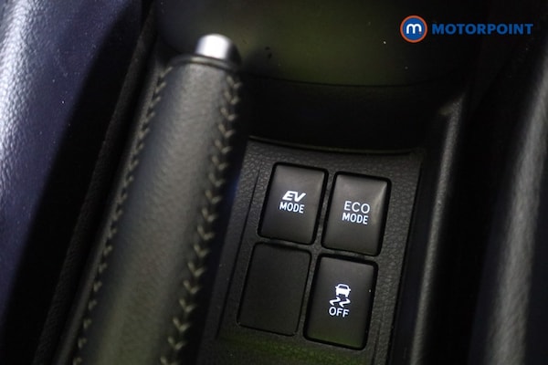 Used Toyota Yaris 2019 for sale - 76209695: Photo 17