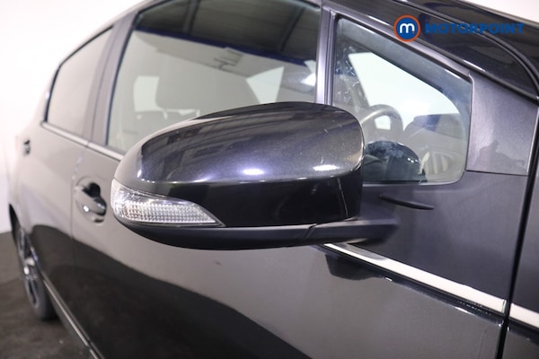 Used Toyota Yaris 2019 for sale - 76209695: Photo 32