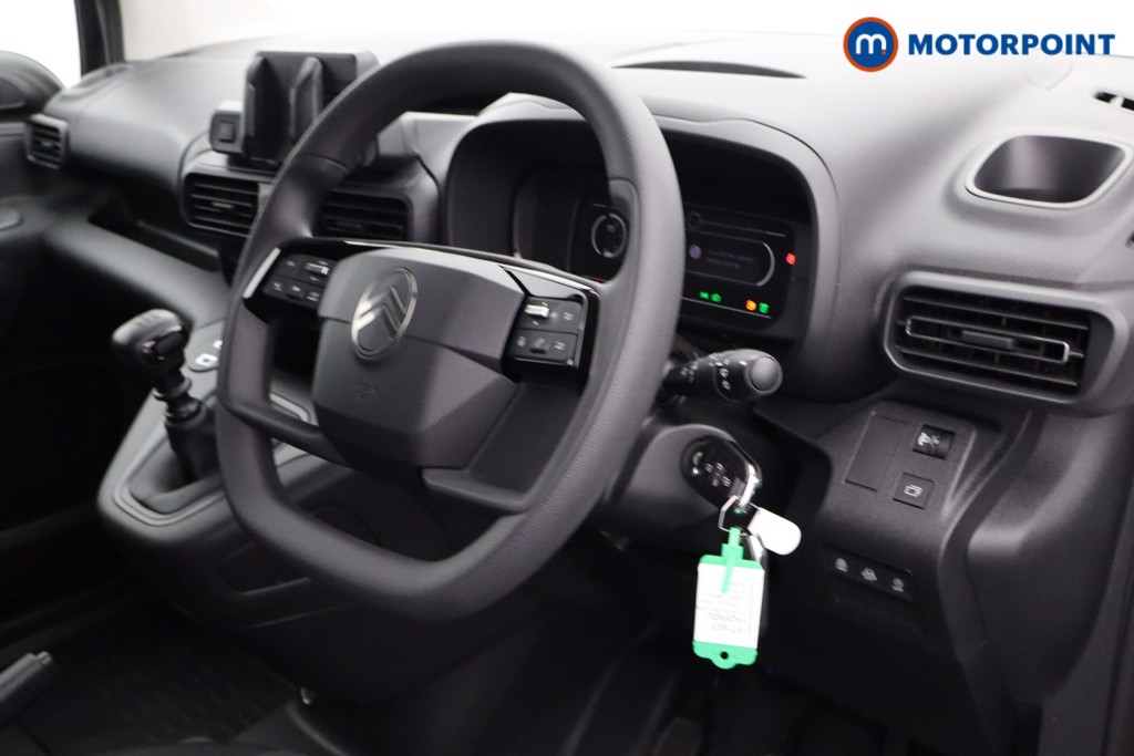 Used Citroen Berlingo 2025 for sale - 76862624: Photo 11