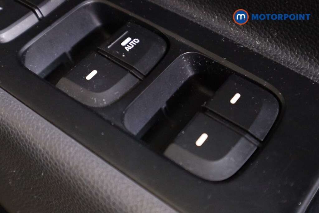 Used Hyundai i10 for sale - 77490285: Photo 24