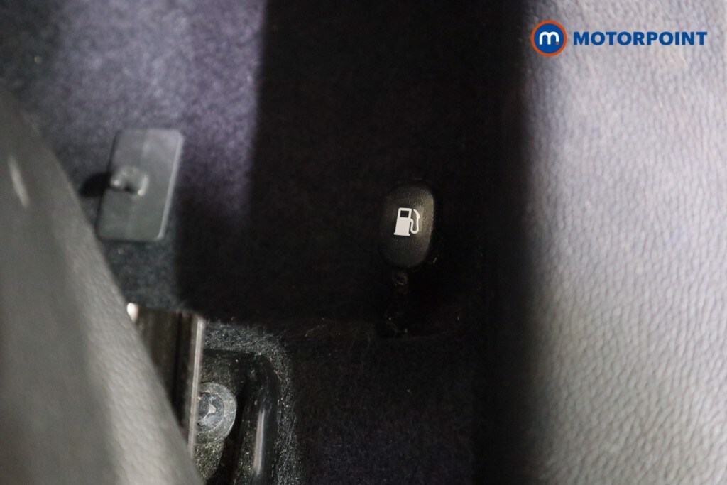 Used Hyundai i10 for sale - 77490285: Photo 25