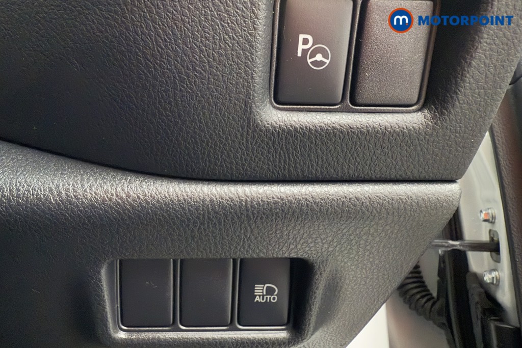 Used Toyota C-HR 2021 for sale - 76862633: Photo 27